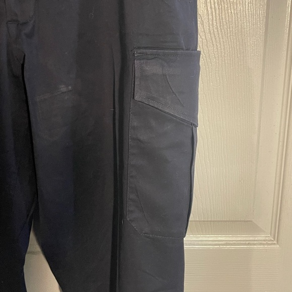 Blauer Men's Navy Cargo Pants - Picture 4 of 13